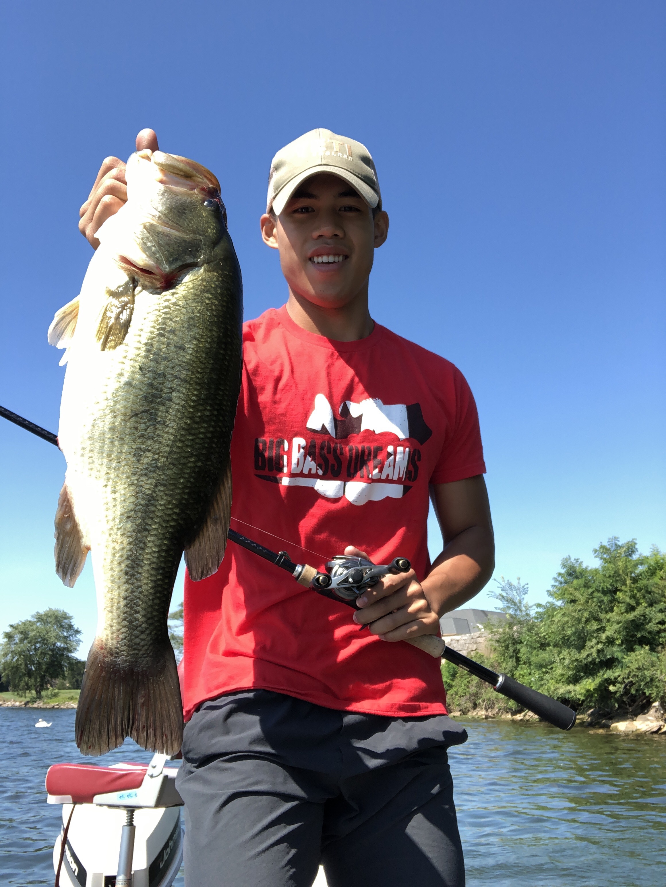 4.6lb Ontario Largemouth Caught Pitching